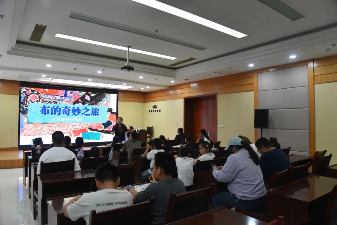 【我们的节日·端午】巧手拼布艺，国风入包囊